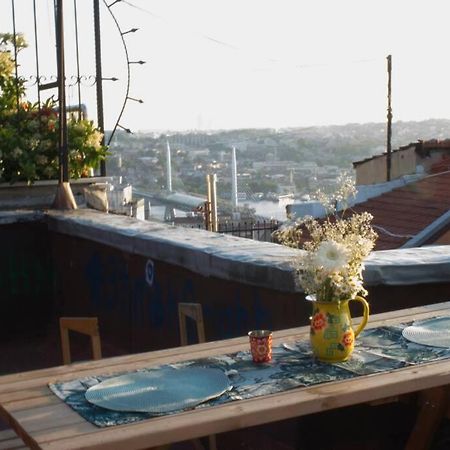 Sincere Istanbul Experience In Galata Area. Apartamento Exterior foto